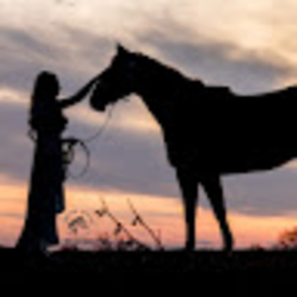 Meet your Posher, Molly - Picture 1 of 1